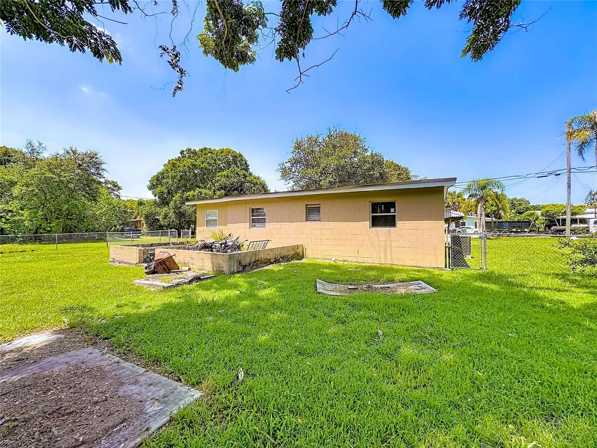 202 N 39th Street Fort Pierce FL 34947