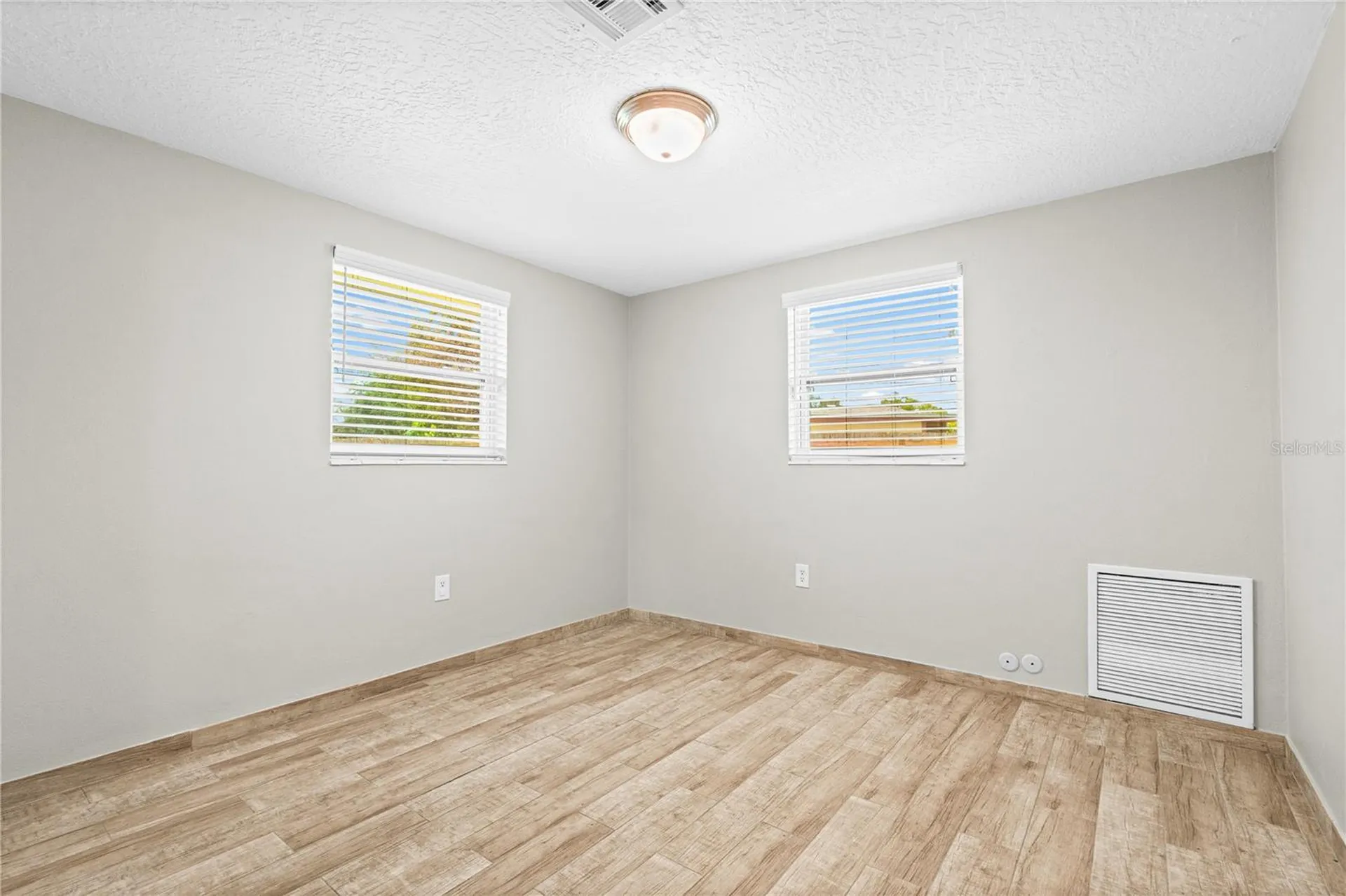 3012 15th Street W Bradenton FL 34205