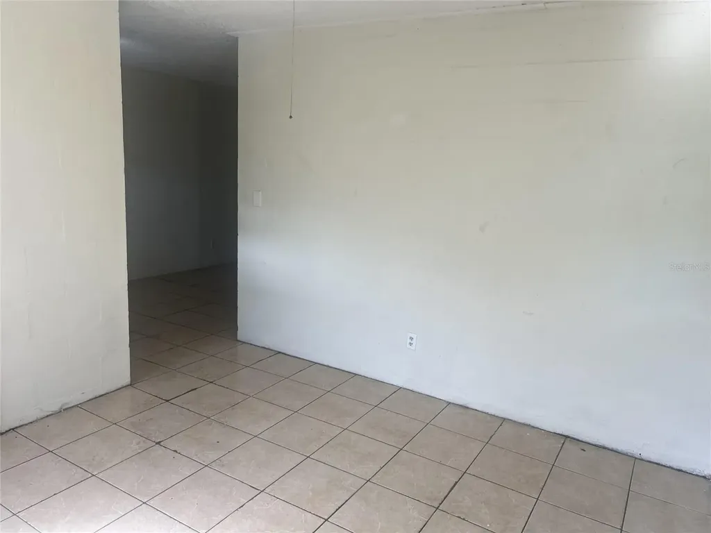 543 Division Street Daytona Beach FL 32114