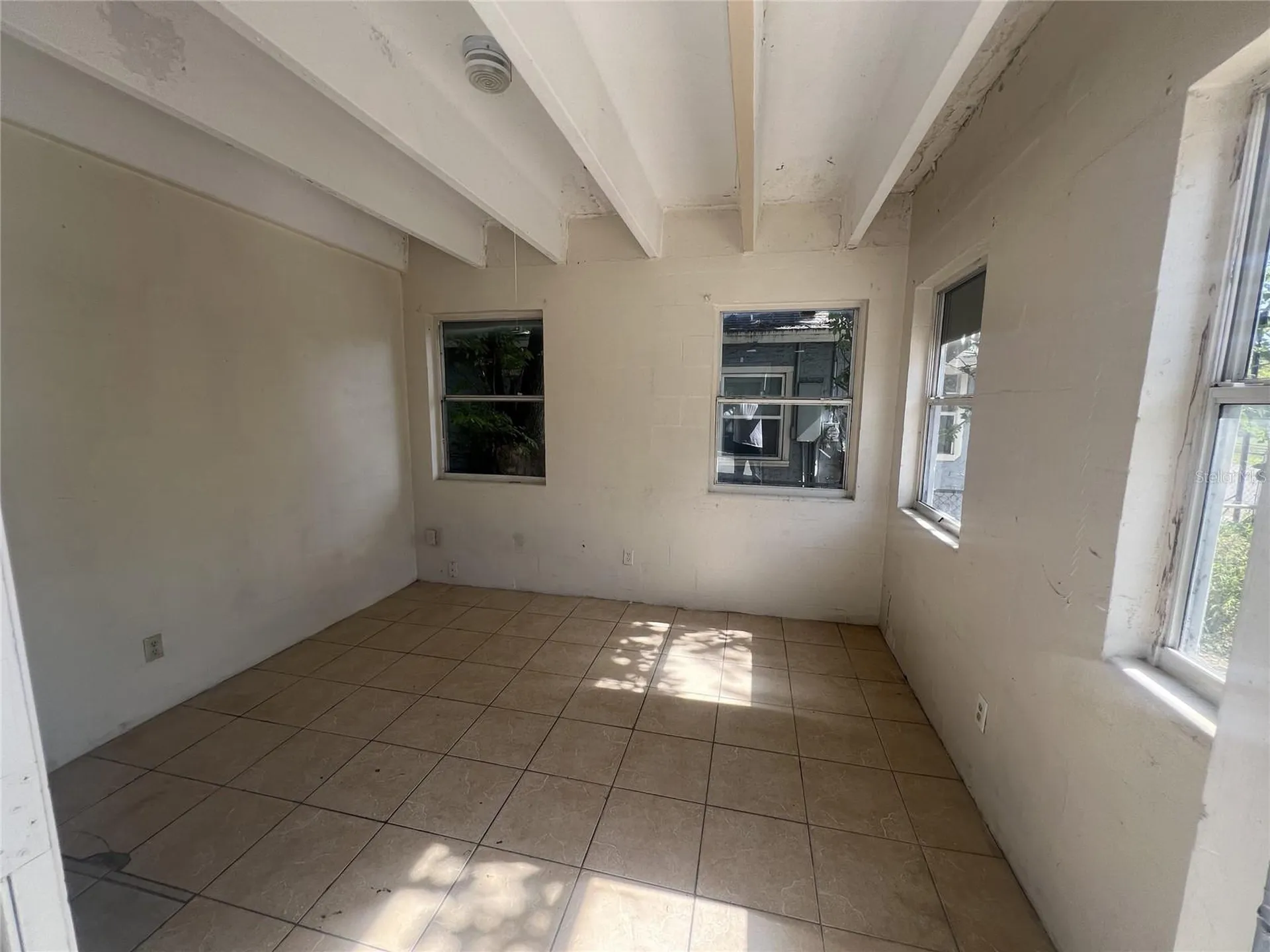 543 Division Street Daytona Beach FL 32114