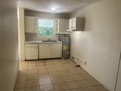 543 Division Street Daytona Beach FL 32114