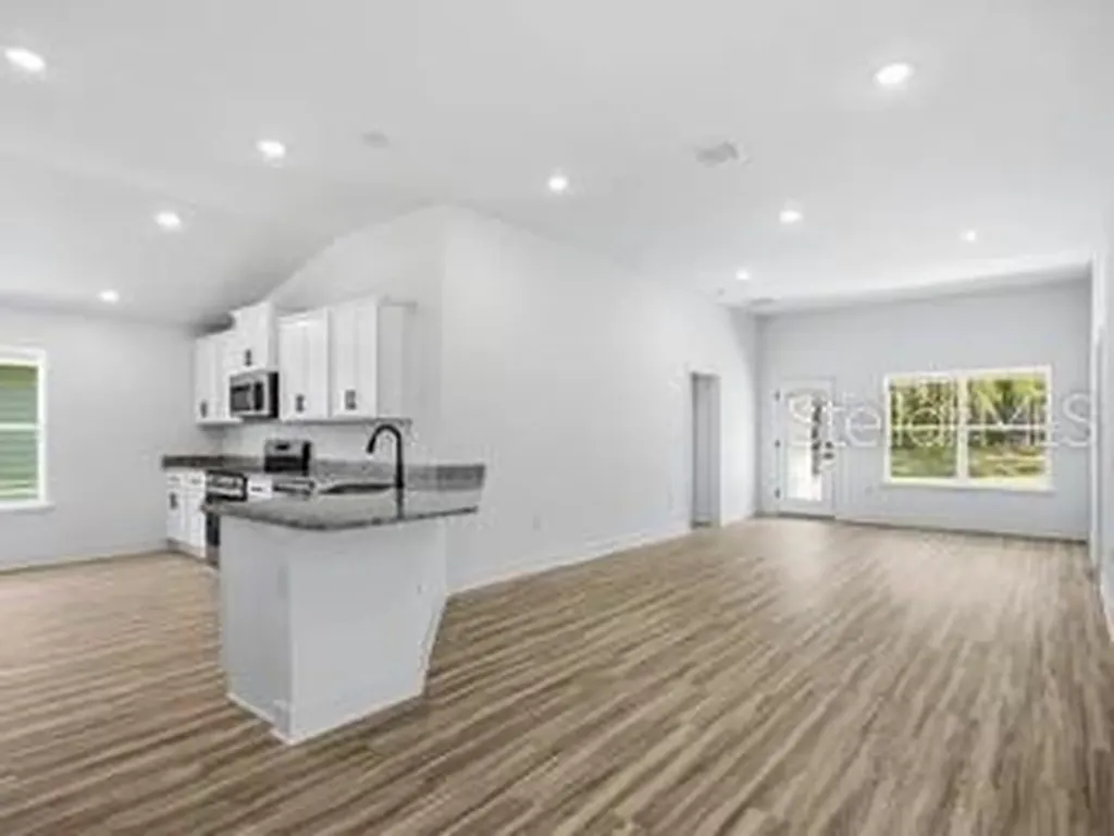 16766 NW 178th Terrace Alachua FL 32615