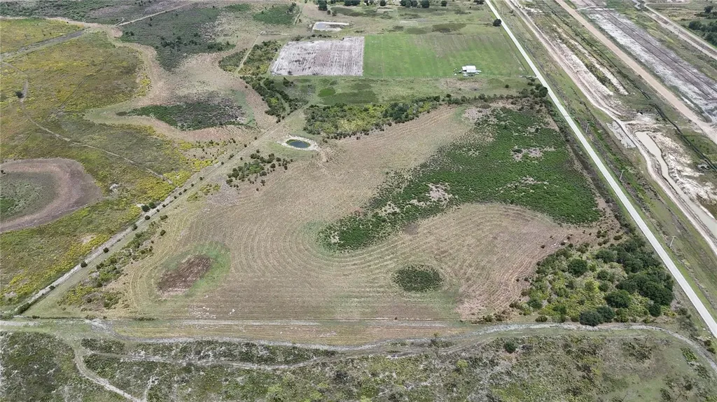 County Line Road E Fort Meade FL 33841