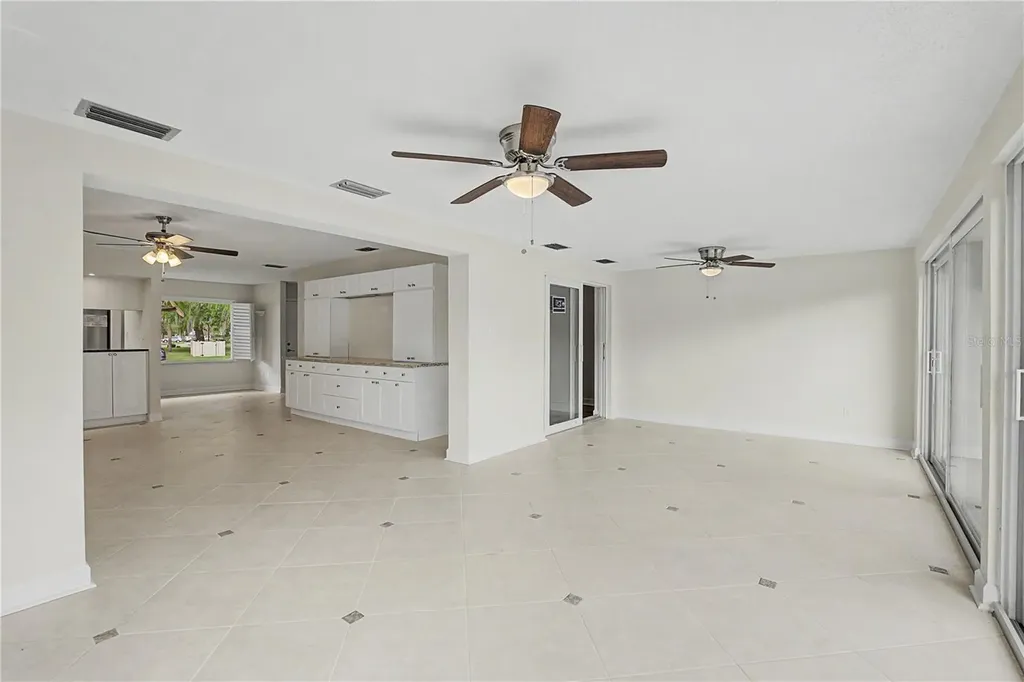 11364 W Bayshore Drive Crystal River FL 34429