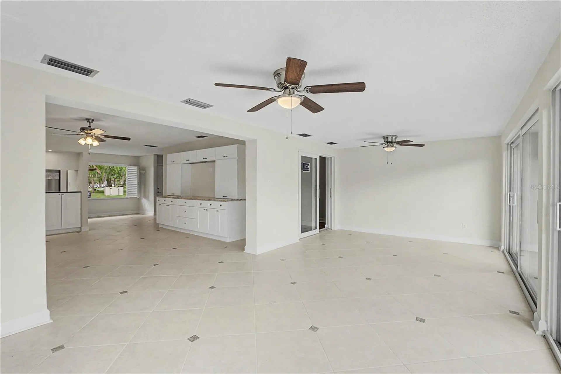11364 W Bayshore Drive Crystal River FL 34429