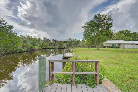 11364 W Bayshore Drive Crystal River FL 34429