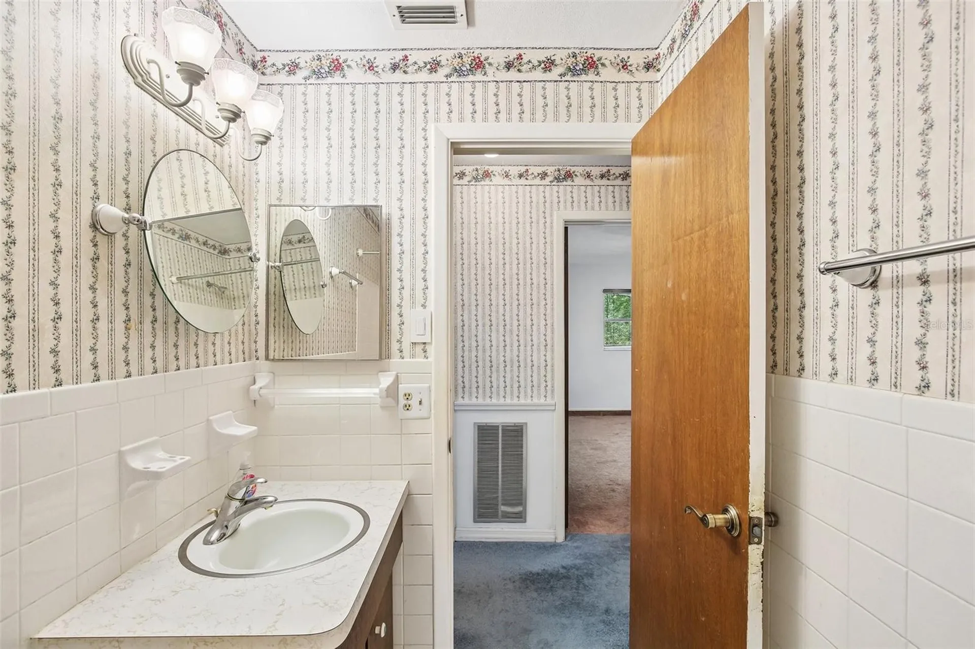 9224 Lakeview Drive New Port Richey FL 34654