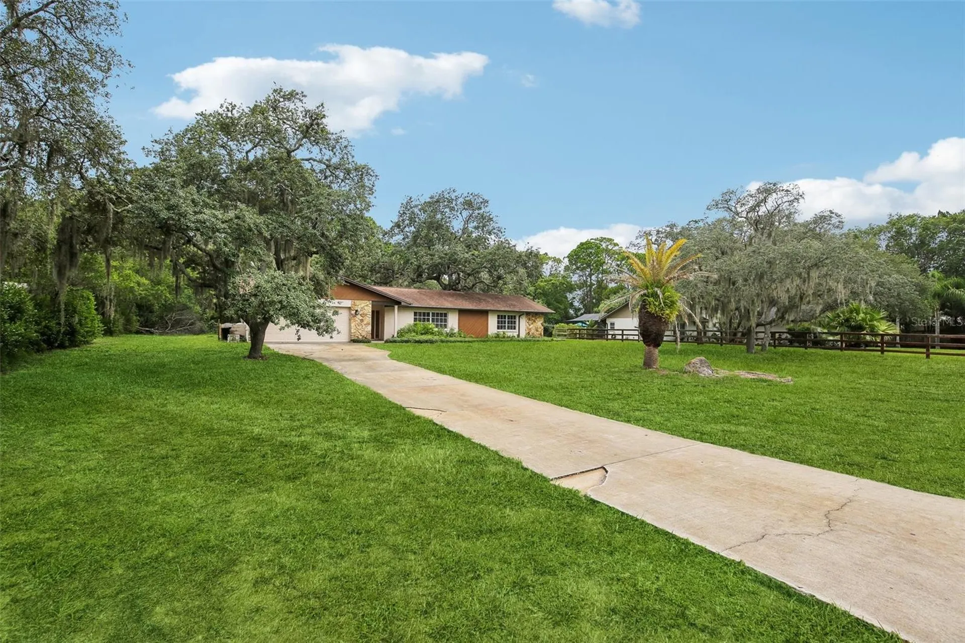 9224 Lakeview Drive New Port Richey FL 34654