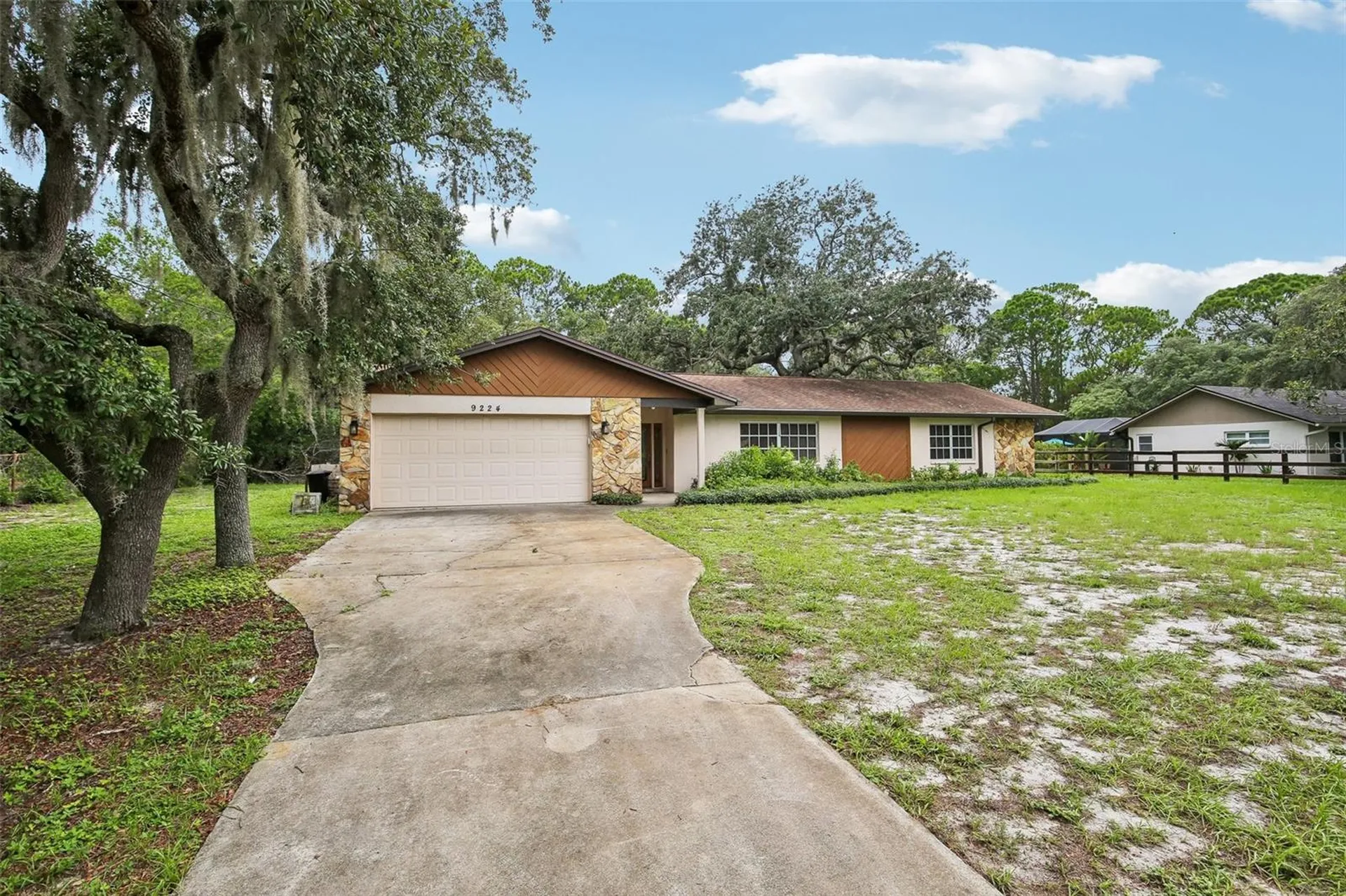 9224 Lakeview Drive New Port Richey FL 34654