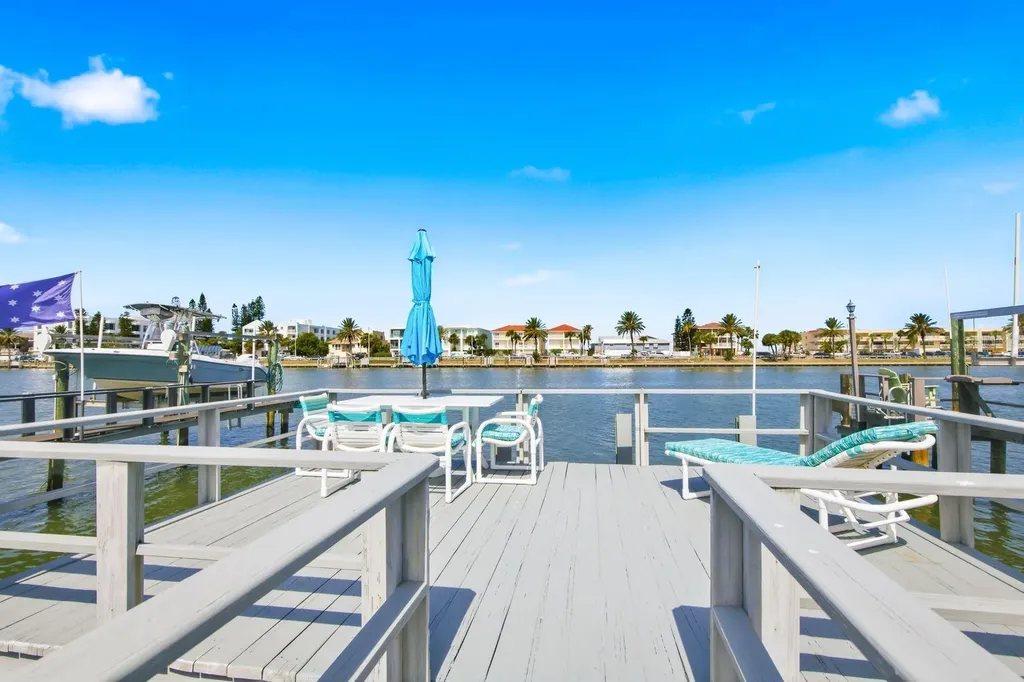 15010 113th Avenue Largo FL 33774