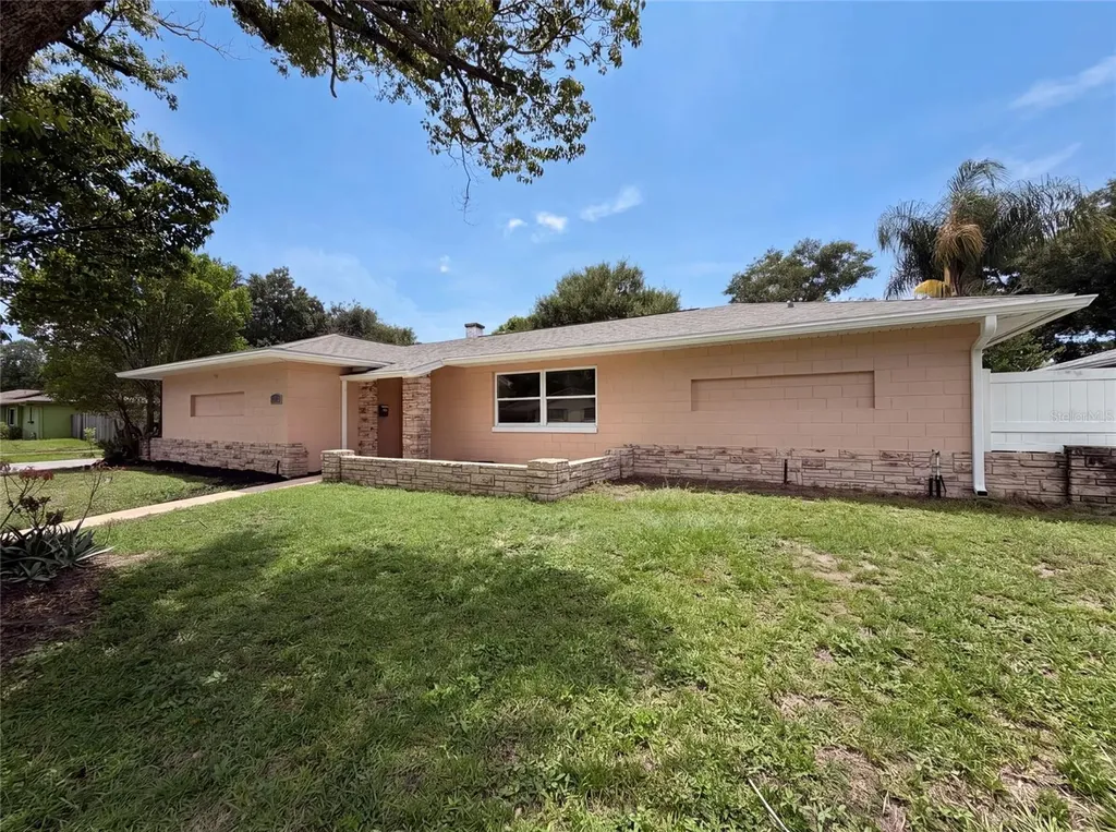2223 Conifer Avenue Winter Park FL 32792