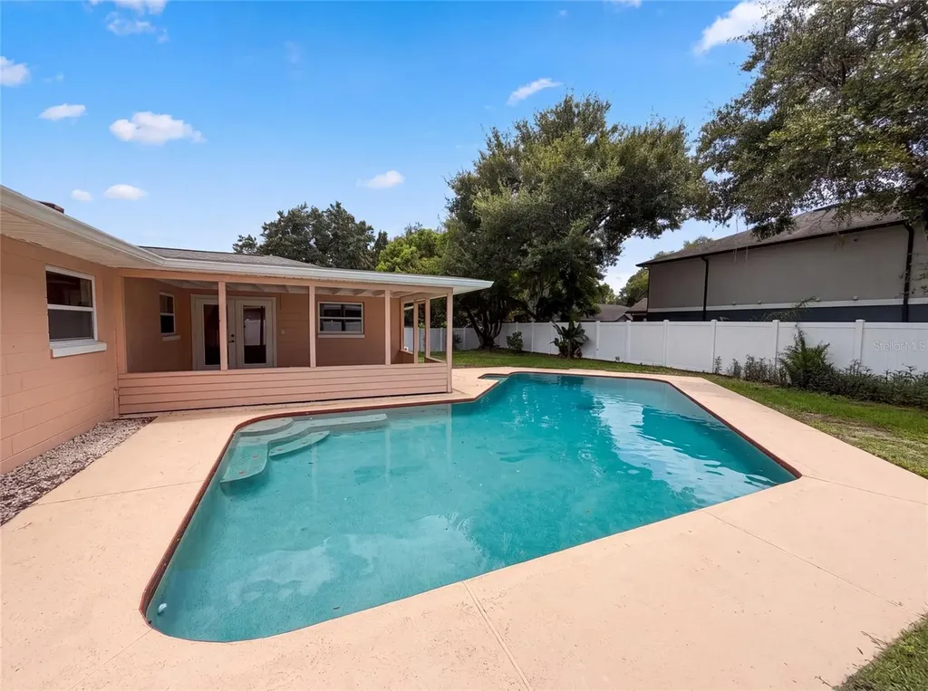 2223 Conifer Avenue Winter Park FL 32792