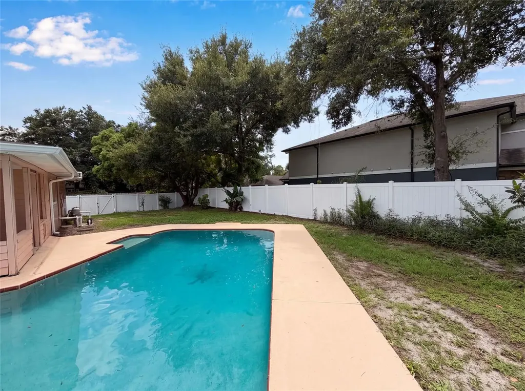2223 Conifer Avenue Winter Park FL 32792