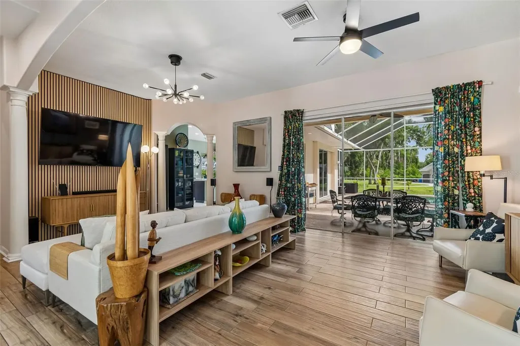 1514 Booth Drive Valrico FL 33594