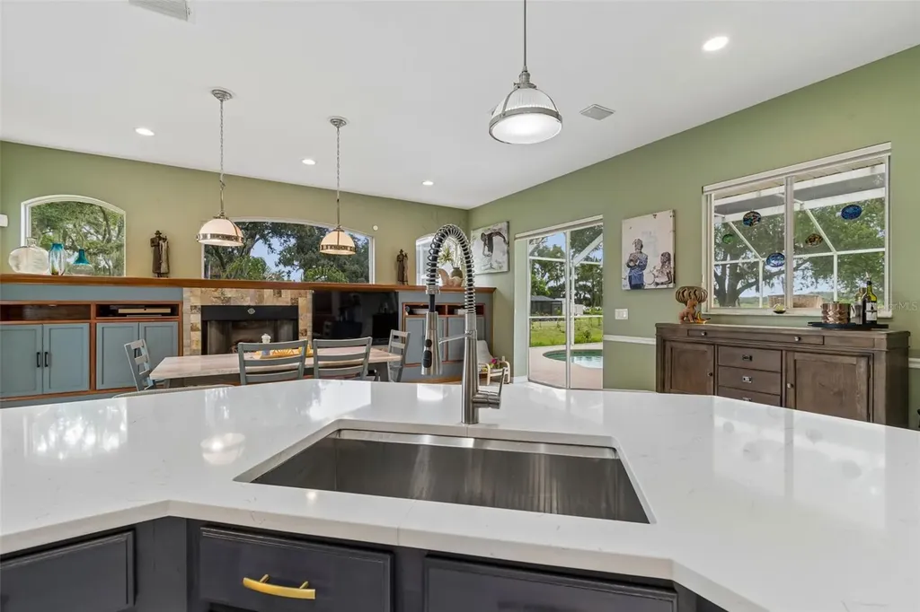 1514 Booth Drive Valrico FL 33594