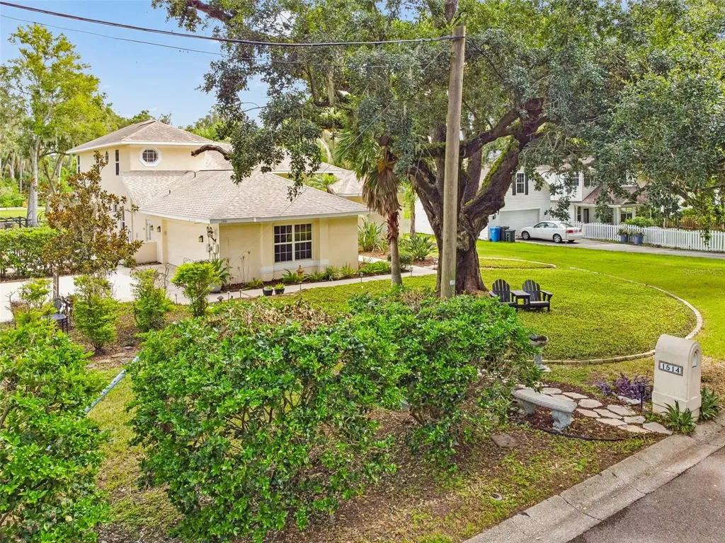 1514 Booth Drive Valrico FL 33594