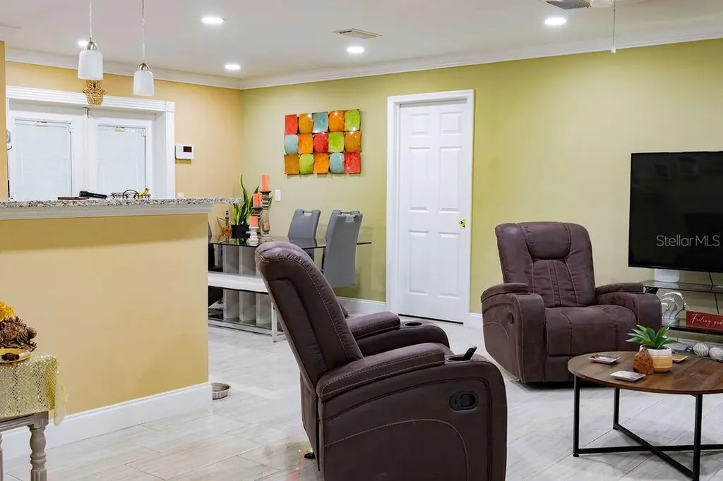 11001 N Armenia Avenue Tampa FL 33612