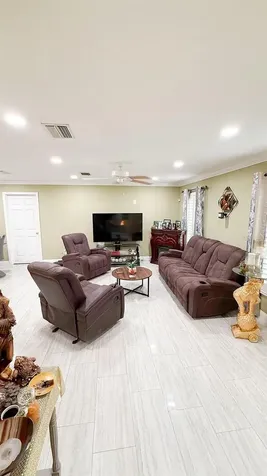 11001 N Armenia Avenue Tampa FL 33612