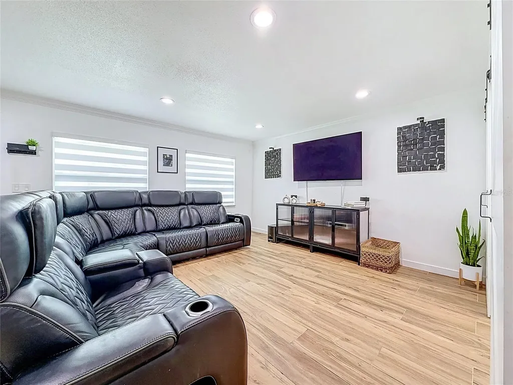 8407 Quartz Place Tampa FL 33615