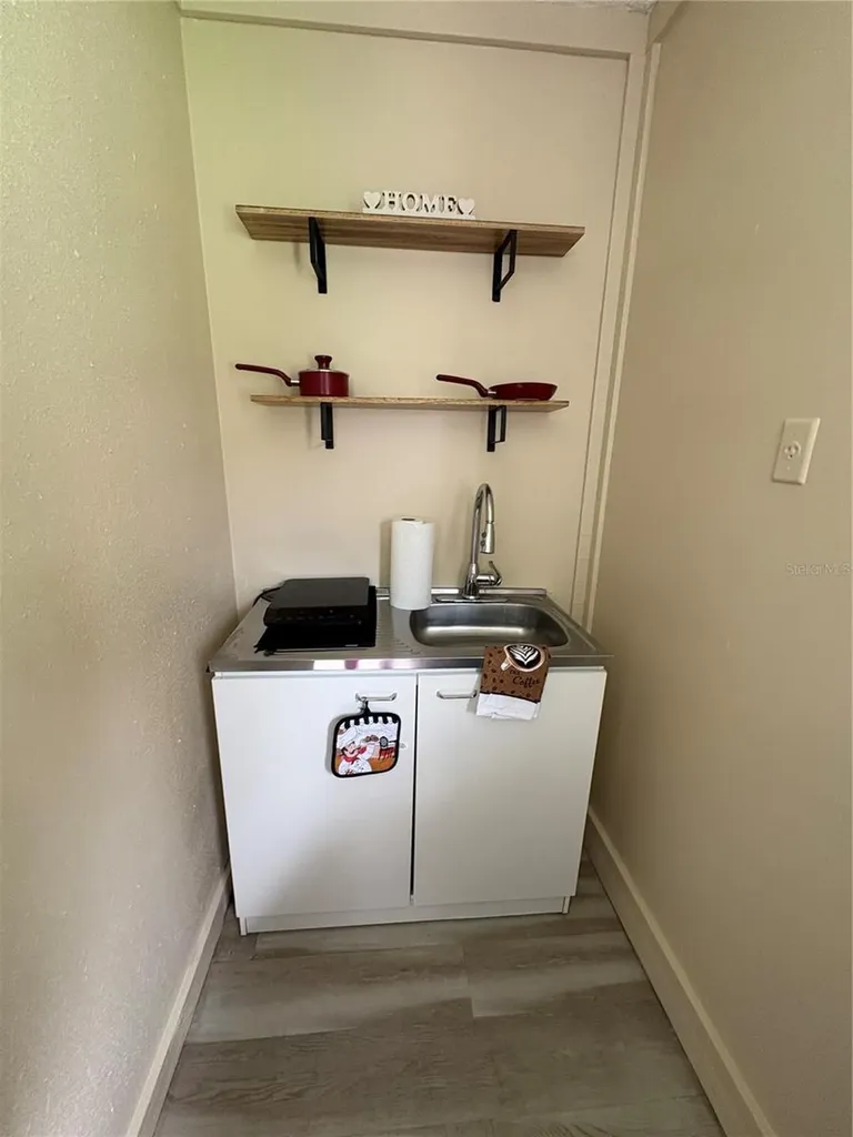 14413-B Hertha Avenue Orlando FL 32826