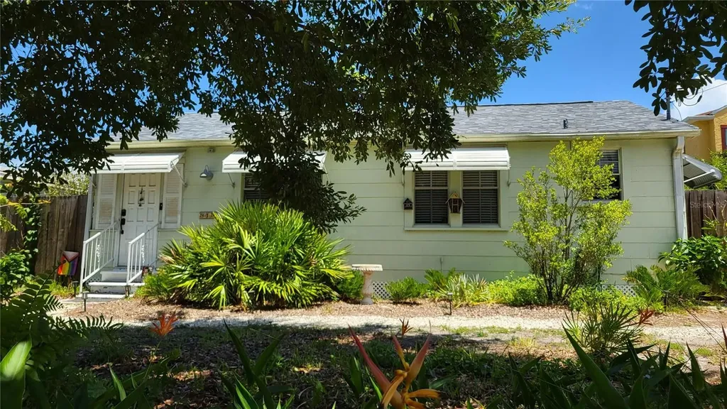 919 W Woodlawn Avenue Tampa FL 33603