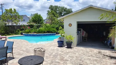 919 W Woodlawn Avenue Tampa FL 33603