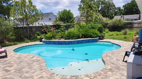 919 W Woodlawn Avenue Tampa FL 33603