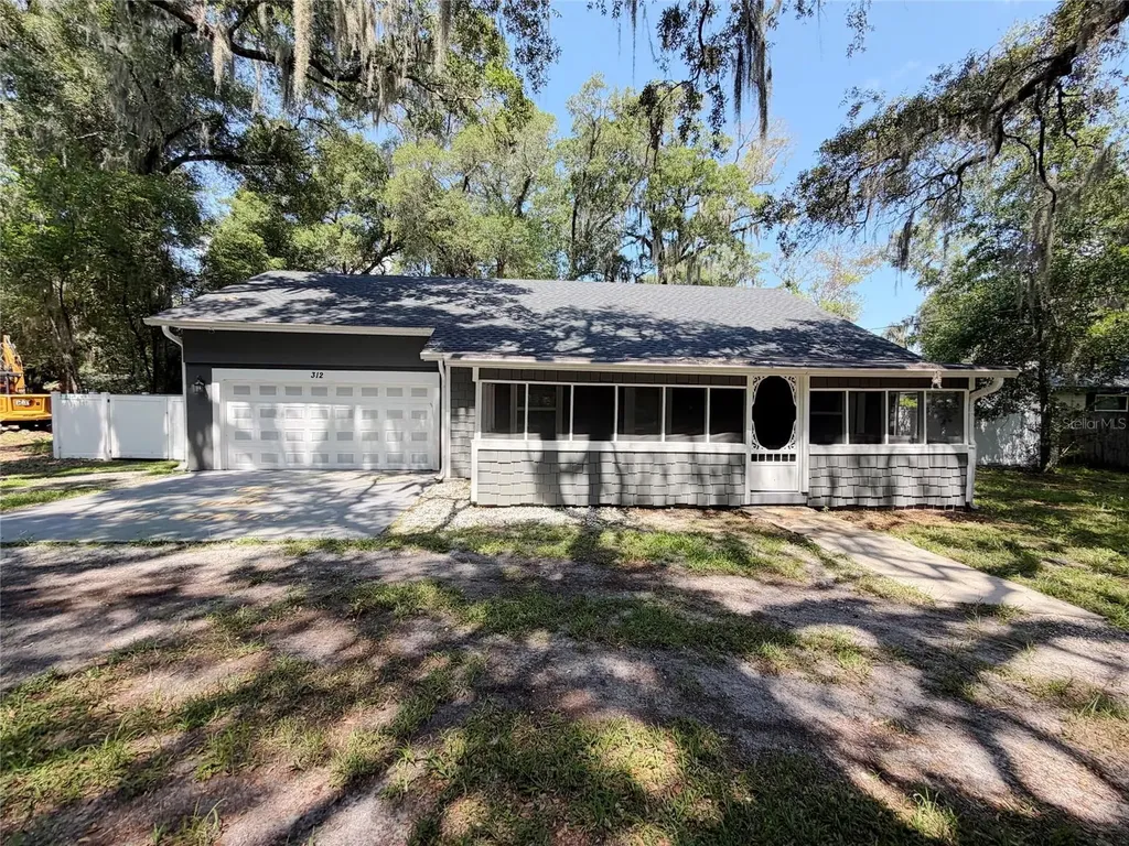 312 Wade Avenue Deland FL 32724