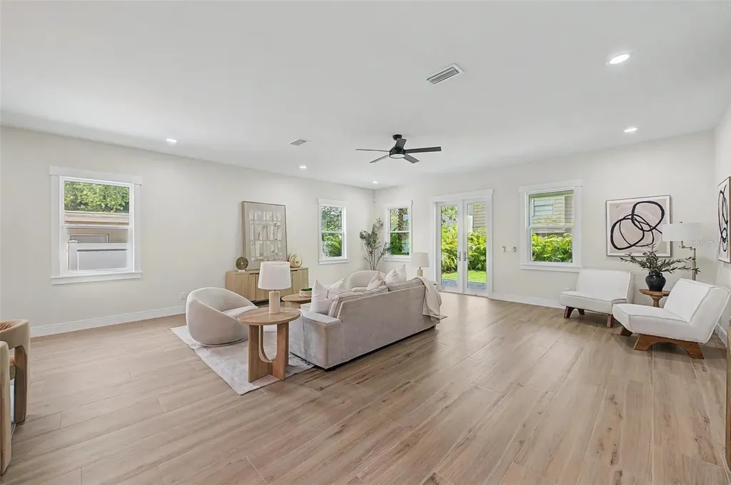 110 S Arrawana Avenue Tampa FL 33609