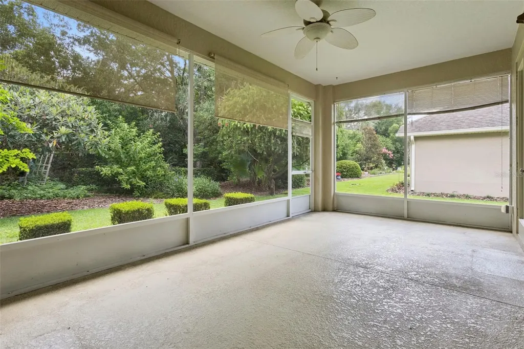 8270 Bridgeport Bay Circle Mount Dora FL 32757