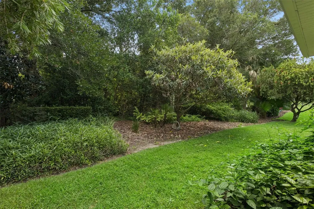 8270 Bridgeport Bay Circle Mount Dora FL 32757