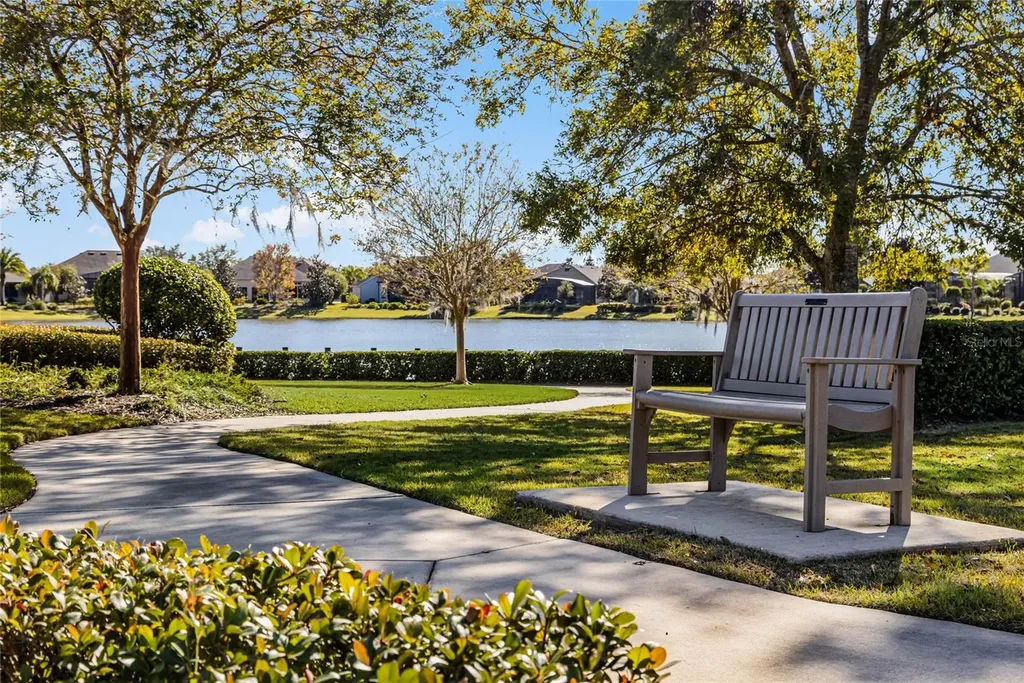 8270 Bridgeport Bay Circle Mount Dora FL 32757