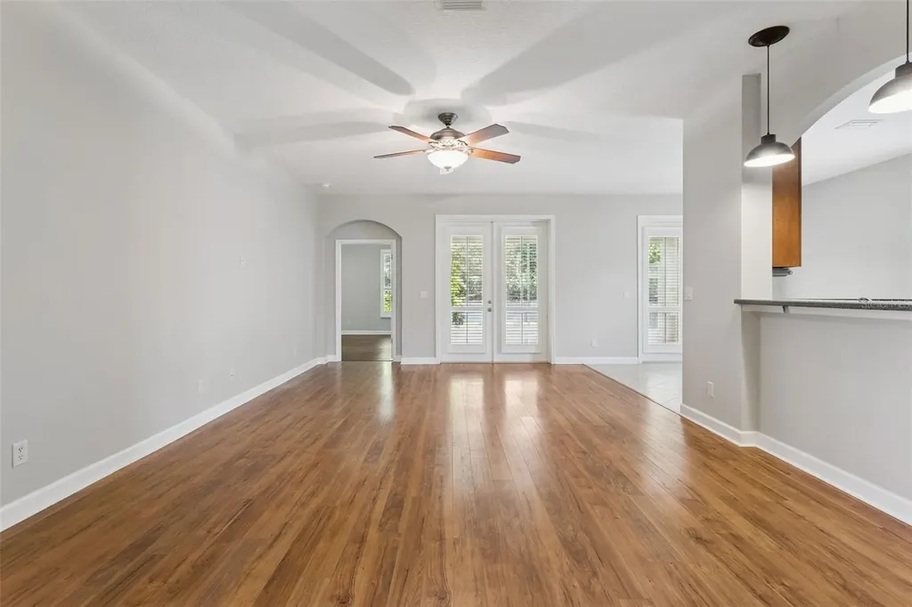 8270 Bridgeport Bay Circle Mount Dora FL 32757