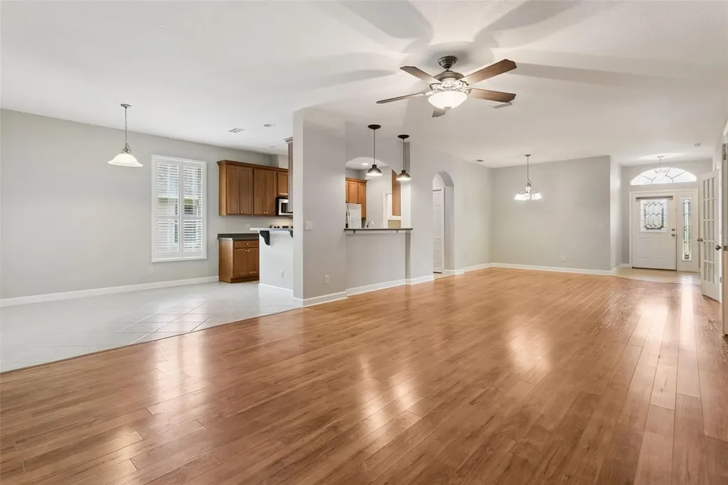 8270 Bridgeport Bay Circle Mount Dora FL 32757