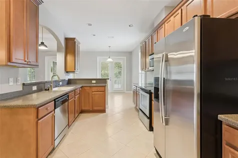 8270 Bridgeport Bay Circle Mount Dora FL 32757