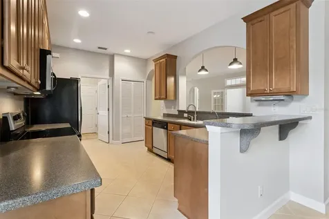 8270 Bridgeport Bay Circle Mount Dora FL 32757