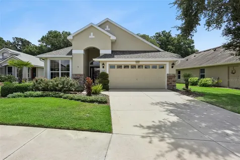 8270 Bridgeport Bay Circle Mount Dora FL 32757