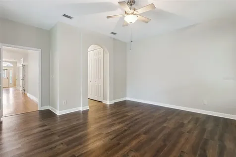 8270 Bridgeport Bay Circle Mount Dora FL 32757