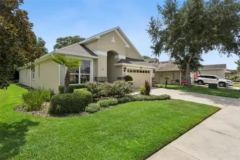 8270 Bridgeport Bay Circle Mount Dora FL 32757