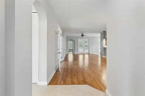 8270 Bridgeport Bay Circle Mount Dora FL 32757