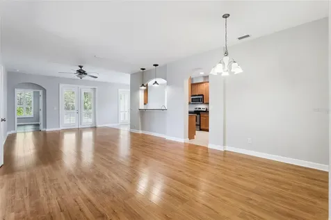 8270 Bridgeport Bay Circle Mount Dora FL 32757