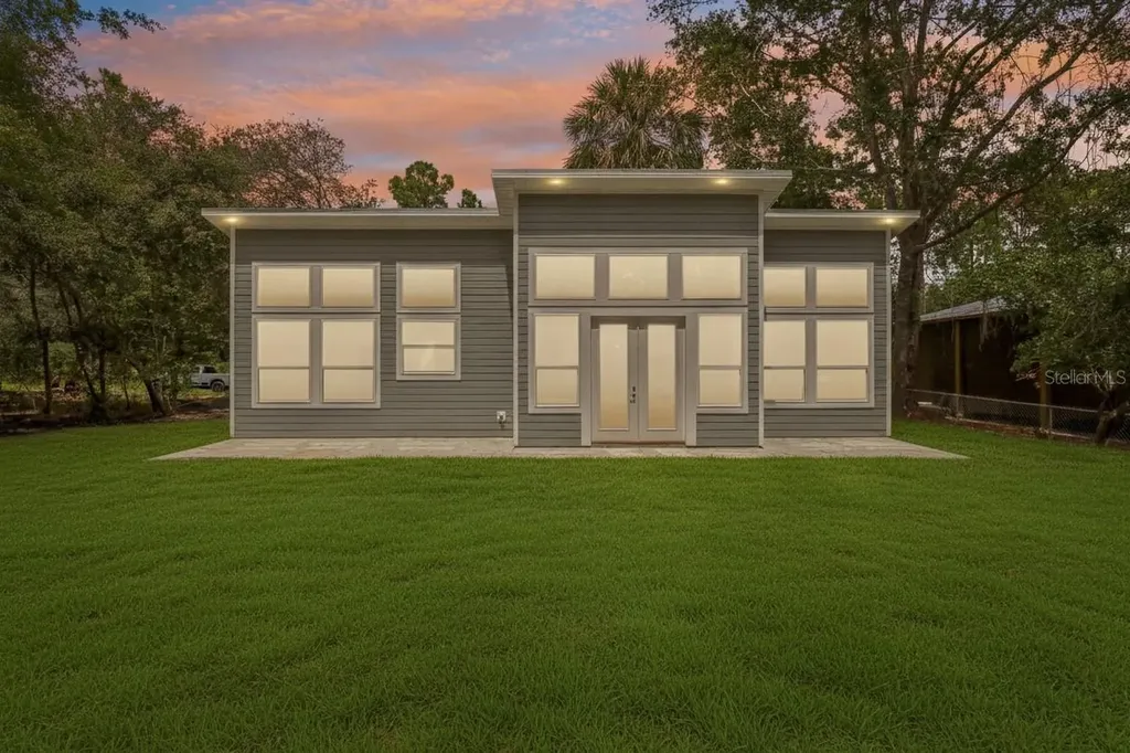 225 Gardenia Avenue Georgetown FL 32139