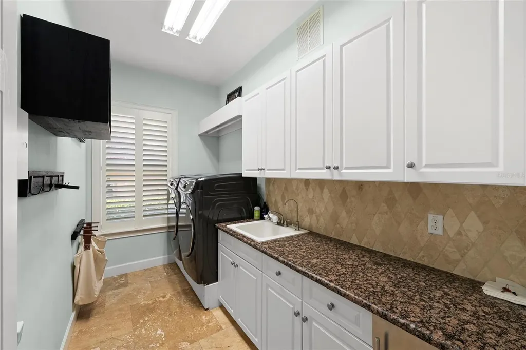 2689 Waters Edge Court Dunedin FL 34698