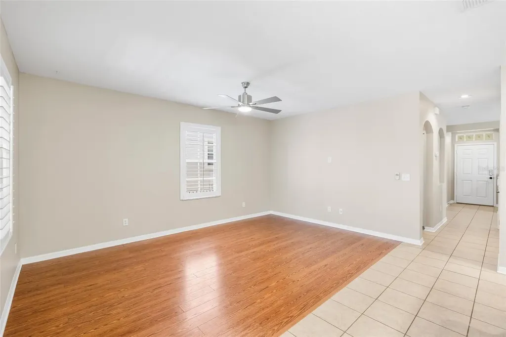 5906 Beaconpark Street Lithia FL 33547
