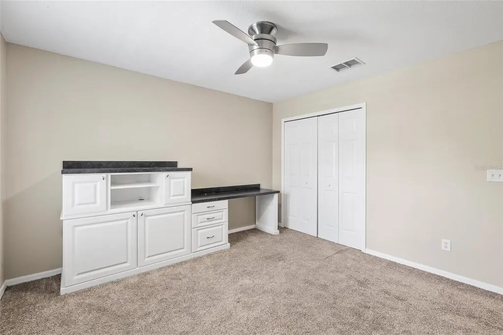5906 Beaconpark Street Lithia FL 33547