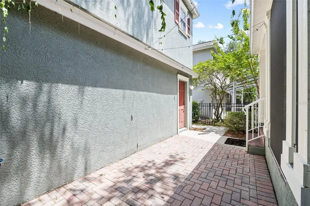 5906 Beaconpark Street Lithia FL 33547