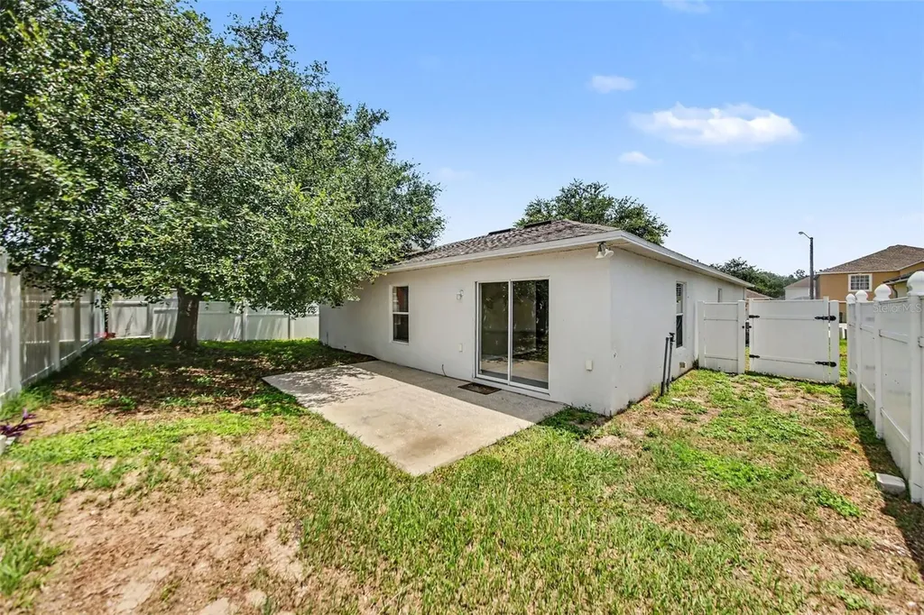 2122 Aitkin Loop Leesburg FL 34748