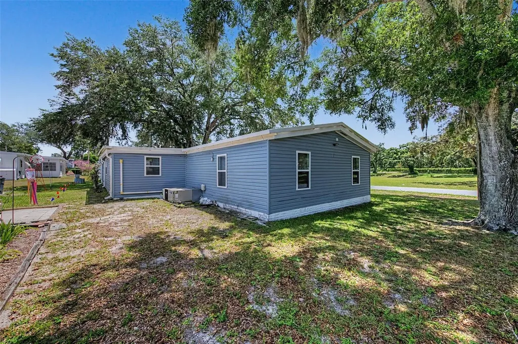 7338 First Loop Avenue Brooksville FL 34613