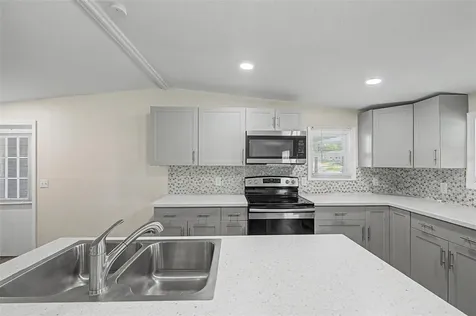 7338 First Loop Avenue Brooksville FL 34613