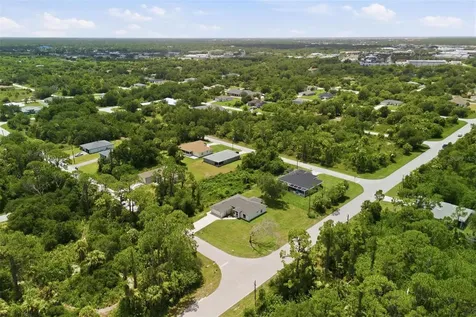 19035 Wilton Avenue Port Charlotte FL 33954